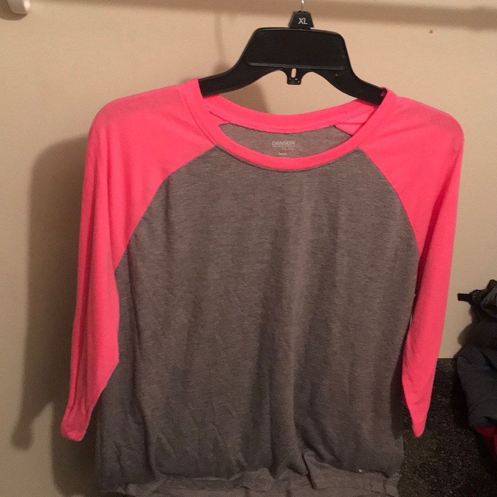 Baseball tee